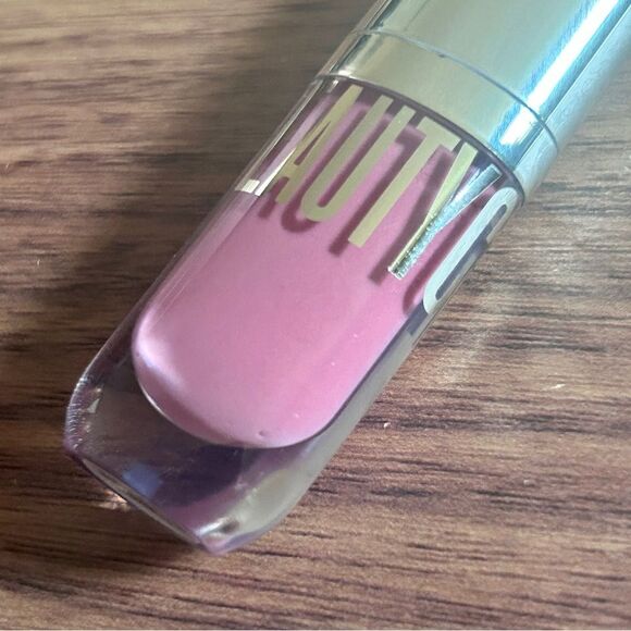 BeautyCounter Beyond Gloss Mini - Petunia - Picture 3 of 3